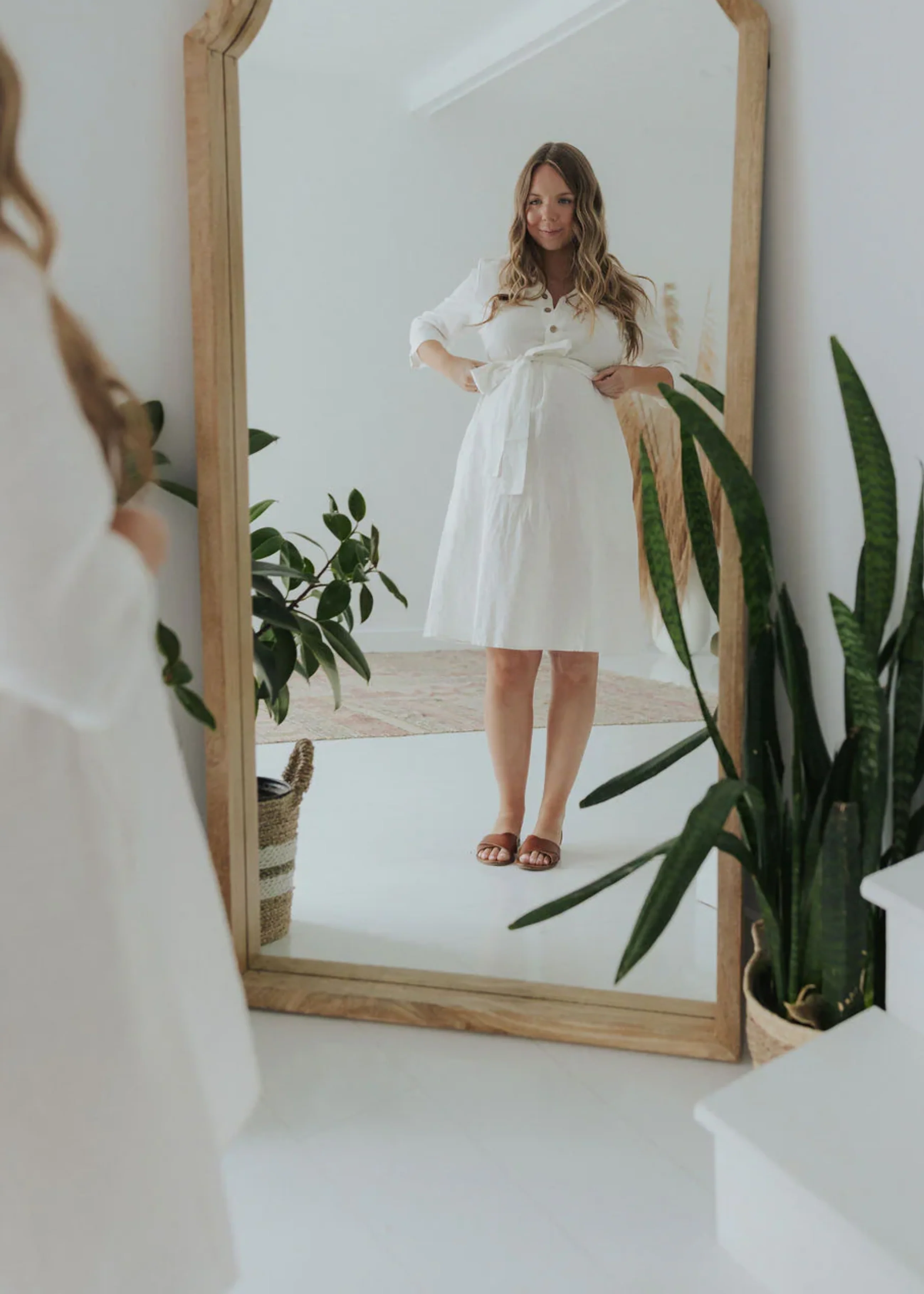Faye Dress in Linen - Image 34